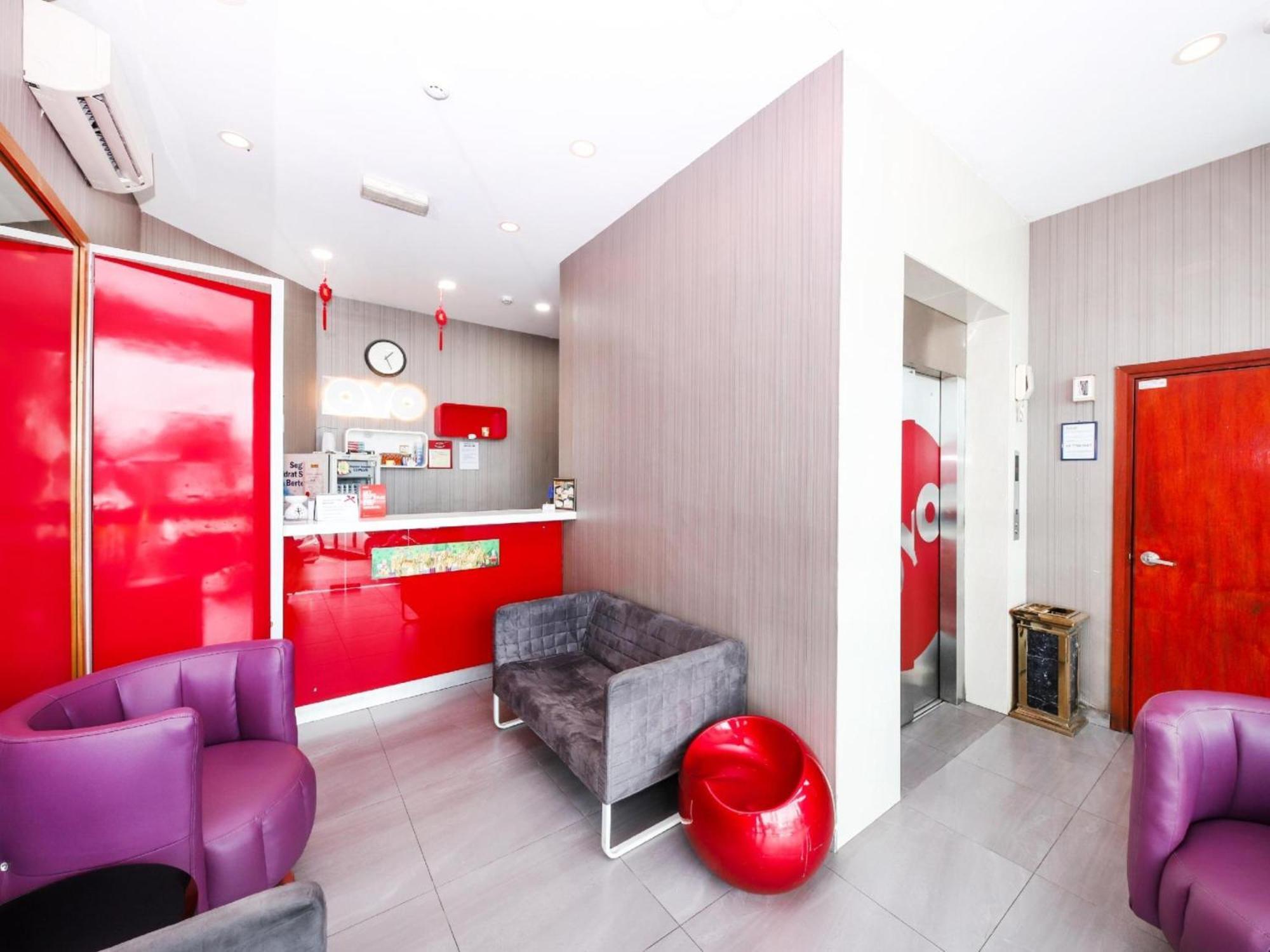 Super Oyo 340 Comfort Hotel Kampong Batu Belah Exteriör bild